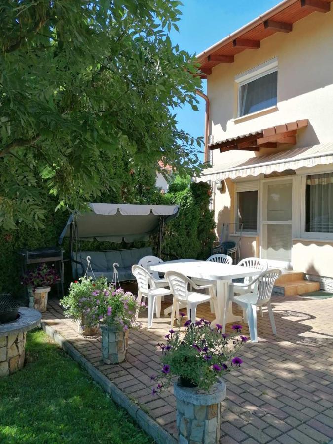 Rose Vip Apartman Villa Hajdúszoboszló Екстериор снимка